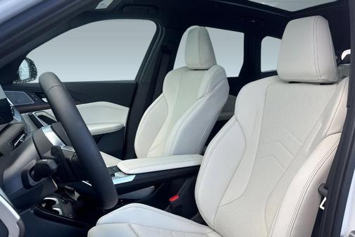 Alpine White 2026 BMW X1 xDrive28i