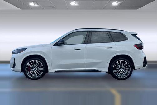 Alpine White 2026 BMW X1 xDrive28i