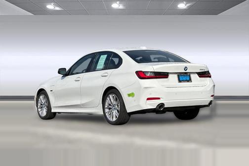 2023 BMW 330e 330e