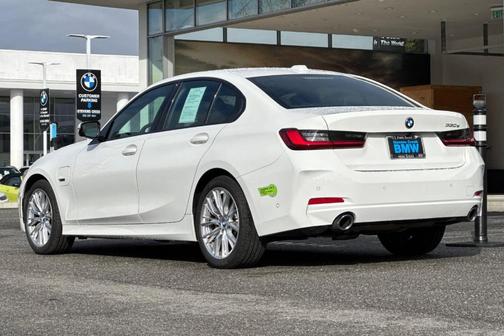 2023 BMW 330e 330e