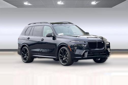 Carbon Black Metallic 2026 BMW X7 M60i