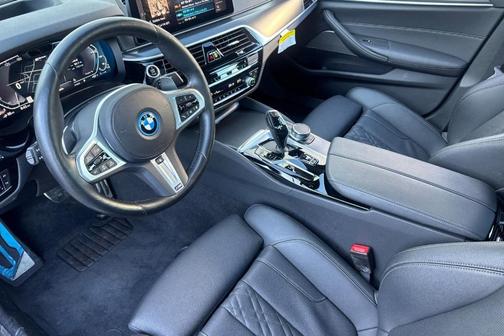 2023 BMW 530e Base