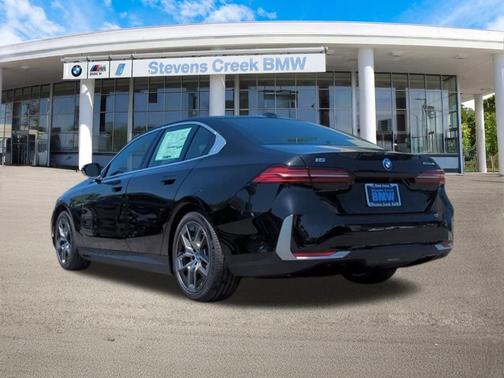 2025 BMW i5 eDrive40