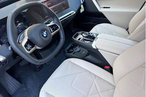 2026 BMW iX xDrive45