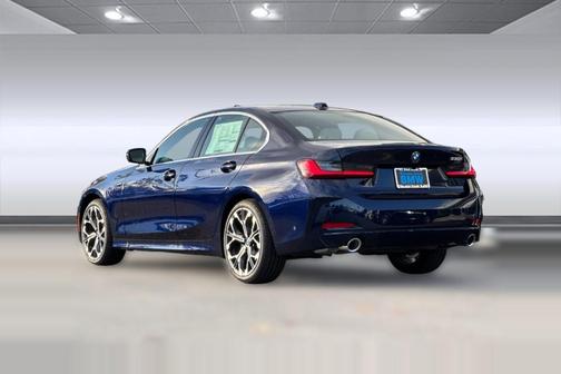 Tanzanite Blue II Metallic 2026 BMW 330 NA