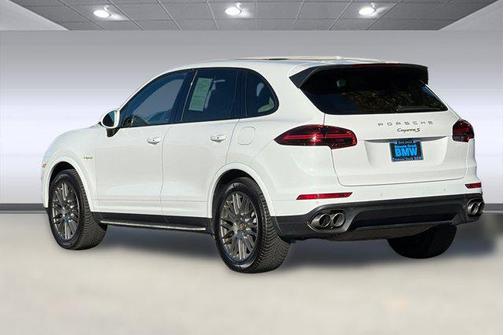 2017 Porsche Cayenne Platinum Edition