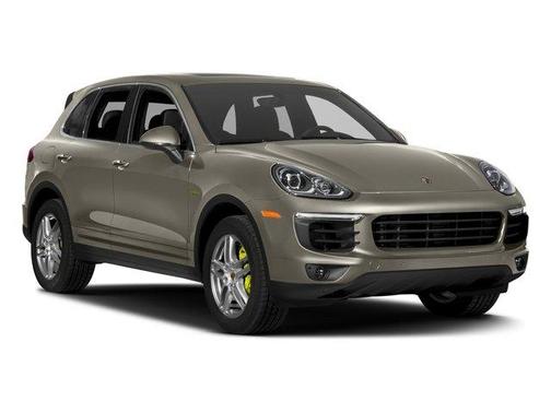 2017 Porsche Cayenne Platinum Edition