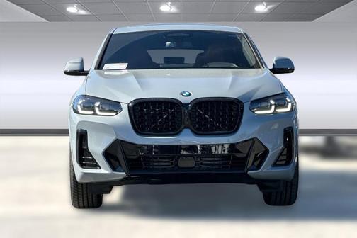 2025 BMW X4 xDrive30i
