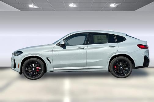 2025 BMW X4 xDrive30i
