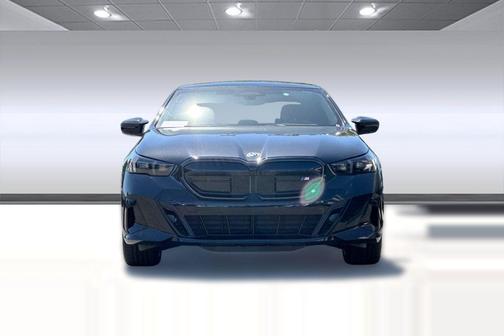 Black Sapphire Metallic 2026 BMW i5 M60