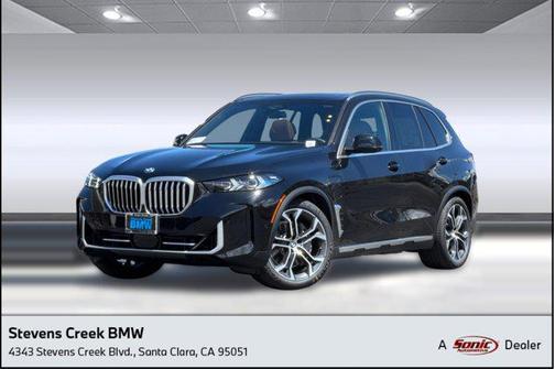 Black Sapphire Metallic 2026 BMW X5 PHEV xDrive50e