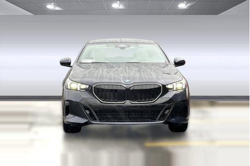 2026 BMW 550e xDrive