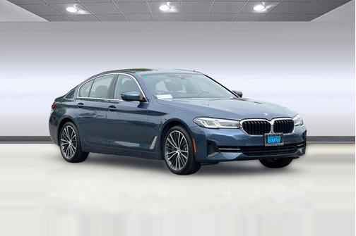 Arctic Race Blue Metallic 2023 BMW 540 i