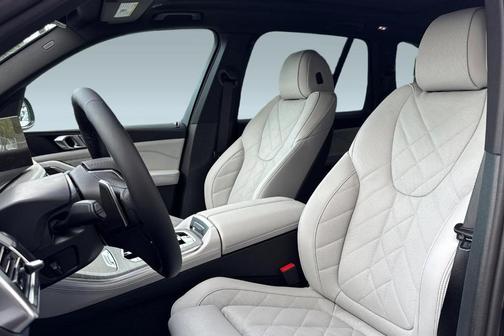 Dravit Grey Metallic 2026 BMW X5 xDrive40i