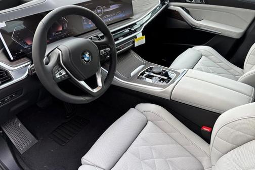 Dravit Grey Metallic 2026 BMW X5 xDrive40i
