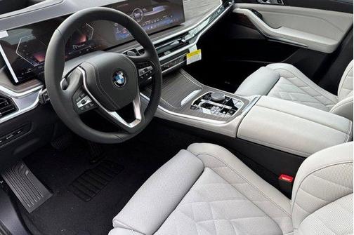 Dravit Grey Metallic 2026 BMW X5 xDrive40i