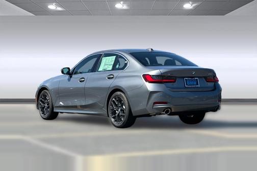 Skyscraper Grey Metallic 2025 BMW 330 xDrive