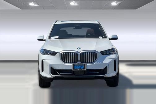 Mineral White Metallic 2026 BMW X5 xDrive40i