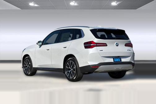 Mineral White Metallic 2026 BMW X3 30 xDrive