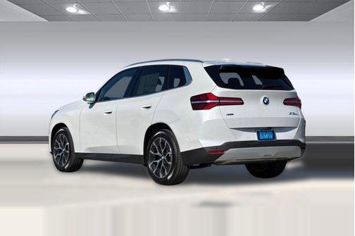 Mineral White Metallic 2026 BMW X3 30 xDrive