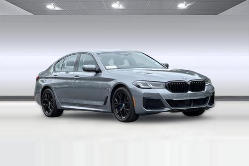 Skyscraper Gray Metallic 2023 BMW 530e Base