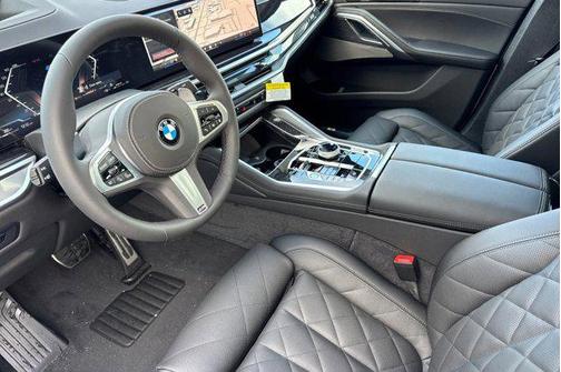 2026 BMW X6 xDrive40i