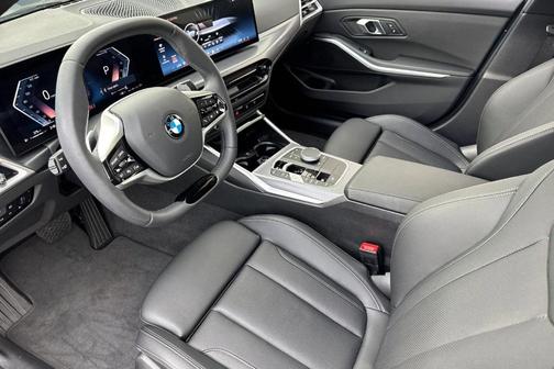 2025 BMW 330 i xDrive