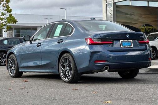 2025 BMW 330 i xDrive