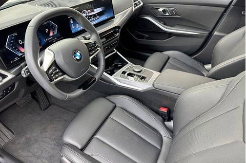 2025 BMW 330 i xDrive