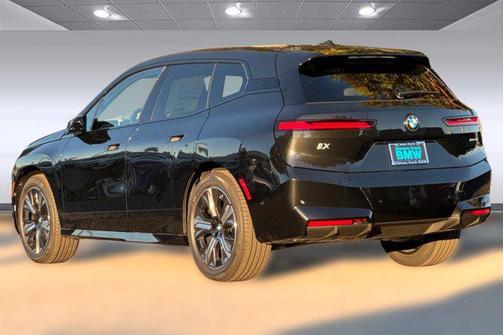 2026 BMW iX xDrive45