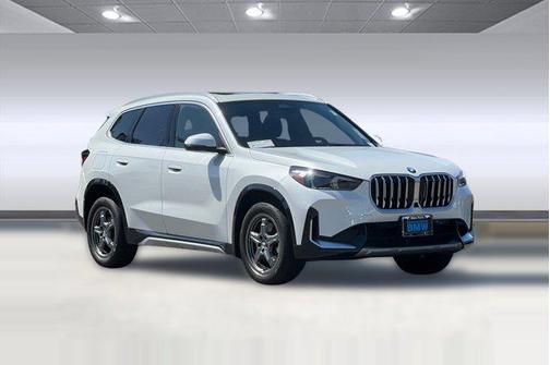 Mineral White Metallic 2025 BMW X1 xDrive28i