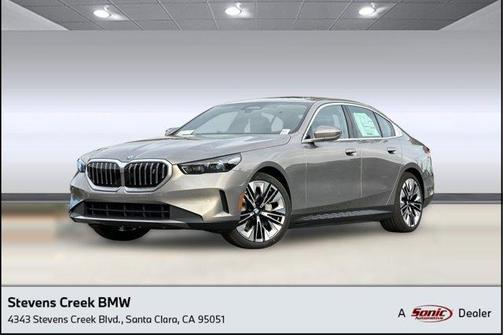 Oxide Grey Metallic 2026 BMW i5 eDrive40
