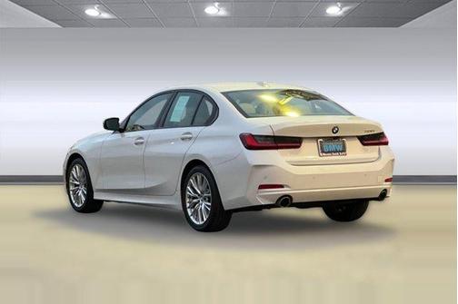 2023 BMW 330 330i Sedan