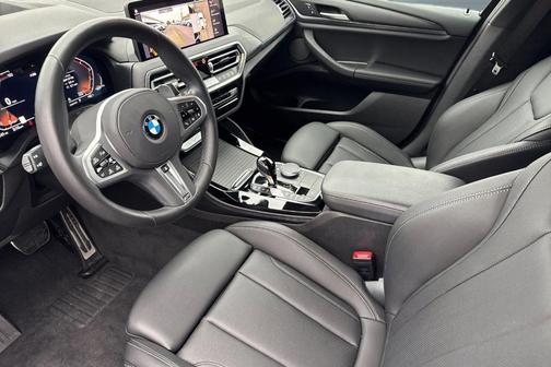 2024 BMW X4 xDrive30i