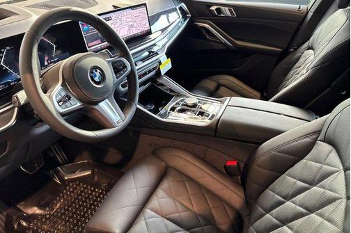 Dravit Grey Metallic 2026 BMW X6 xDrive40i