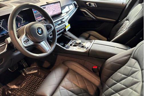 Dravit Grey Metallic 2026 BMW X6 xDrive40i