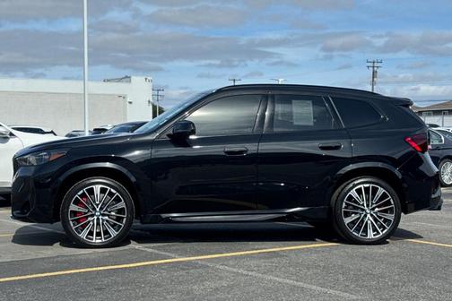Black Sapphire Metallic 2026 BMW X1 M35i