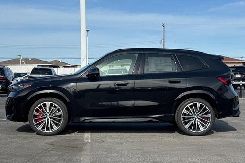 Black Sapphire Metallic 2026 BMW X1 M35i