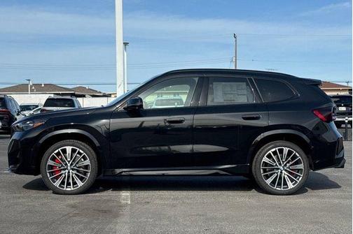 Black Sapphire Metallic 2026 BMW X1 M35i