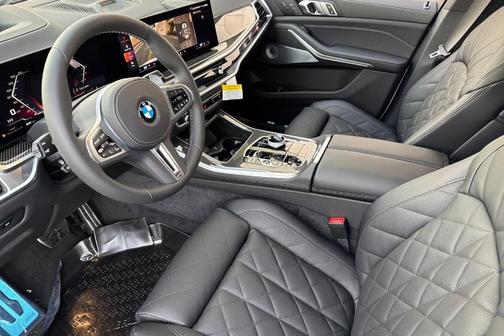 Mineral White Metallic 2026 BMW X5 M60i