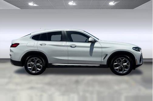 Alpine White 2023 BMW X4 xDrive30i