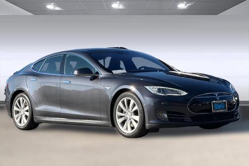 2015 Tesla Model S 85D