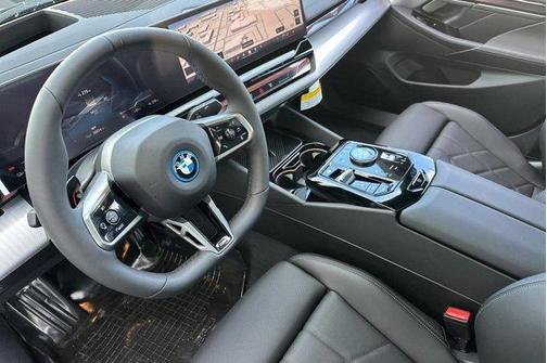 2026 BMW i5 xDrive40