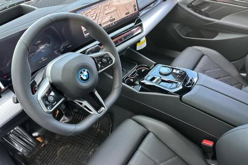 2026 BMW i5 xDrive40