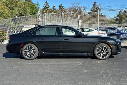 2025 BMW i7 eDrive50