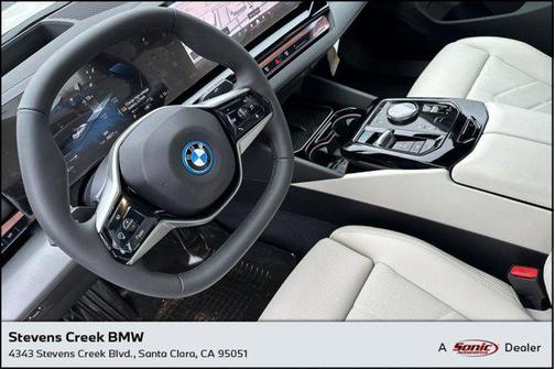 2025 BMW i5 eDrive40