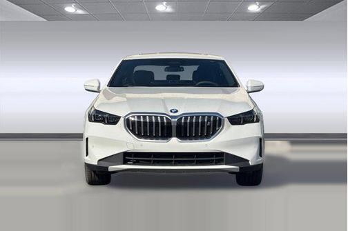 2025 BMW i5 eDrive40