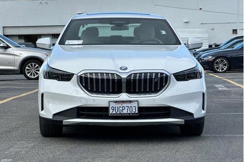 2025 BMW i5 eDrive40