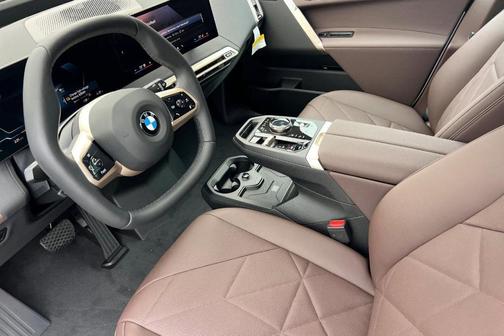 2026 BMW iX xDrive45