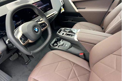 2026 BMW iX xDrive45